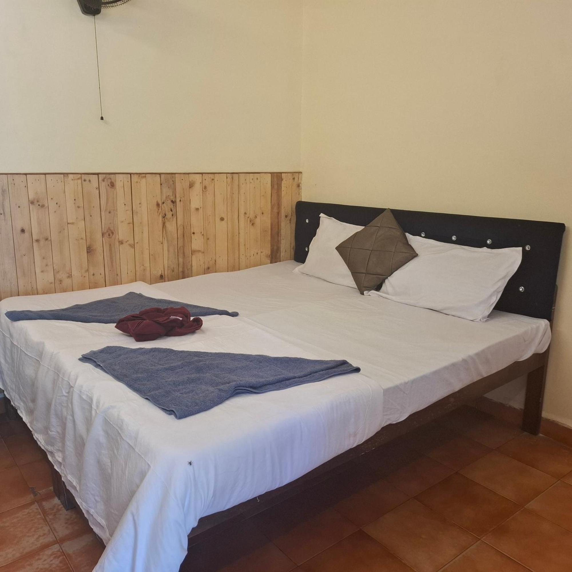 Ave Maria Guesthouse 콜바 외부 사진